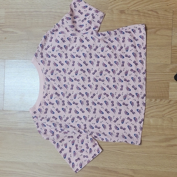 Nike Women's Cotton Printed Cropped T-Shirt Washed Coral - Picture 7 of 9